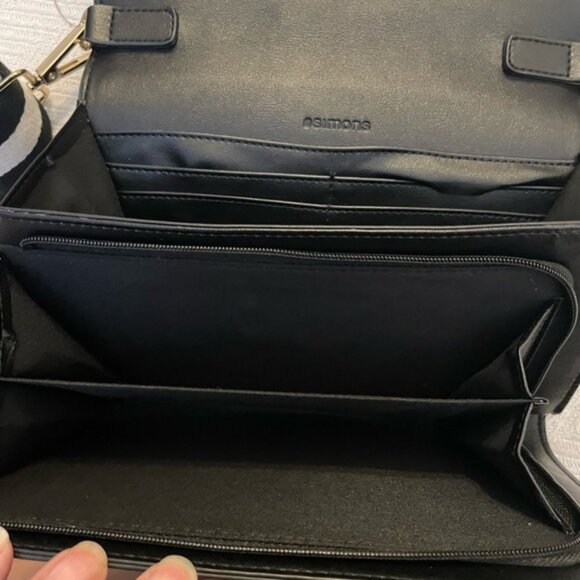 simons - Picture 4 of 5